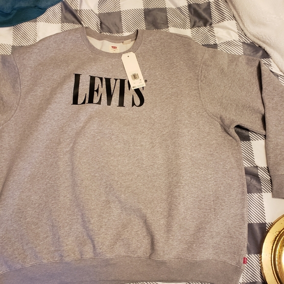 Levi's Other - Bnwt Levi's sweater. 3xl. 🔥